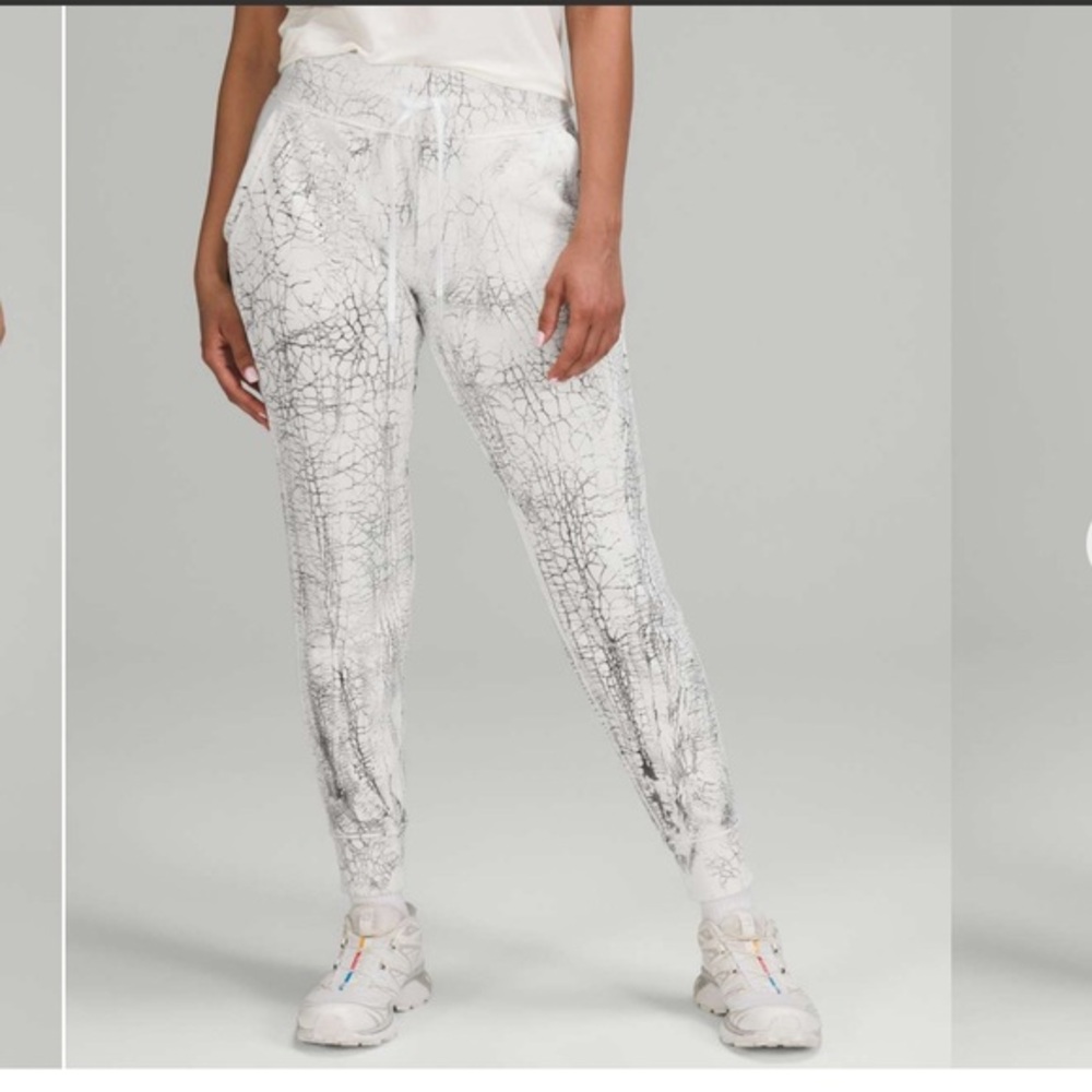 Lululemon warm down jogger
